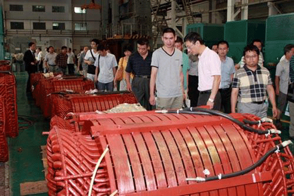 西安泰富西瑪高效節能電機在石油化工企業節能應用。
